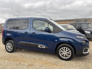 2020 Citroen Berlingo Wheelchair Accessible Vehicle Wav 1.5 Bluehdi Feel in Blue — image 2