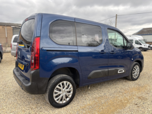 2020 Citroen Berlingo Wheelchair Accessible Vehicle Wav 1.5 Bluehdi Feel in Blue — image 3