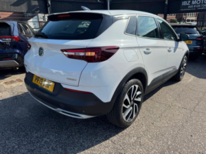 2019 Vauxhall Grandland X 1.2 Turbo Elite Nav Auto Euro 6 (s/s) 5dr in White — image 5