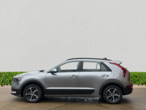 2023 Kia Niro 1.6h Gdi 2 SUV 5dr Petrol Hybrid Dct Euro 6 (s/s) (139 Bhp) in Grey — image 4