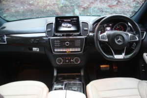 2016 Mercedes-Benz Gls 5.5 Gls63 V8 Amg in Brown — image 2