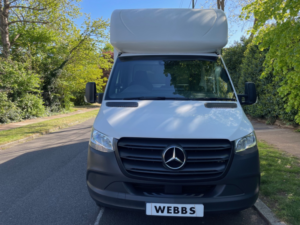 2020 Mercedes-Benz Sprinter 2.1 514 Cdi Twin Wheel Luton in White — image 2