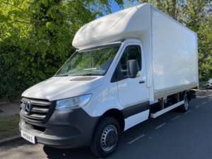 2020 Mercedes-Benz Sprinter 2.1 514 Cdi Twin Wheel Luton in White — image 3