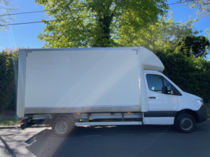 2020 Mercedes-Benz Sprinter 2.1 514 Cdi Twin Wheel Luton in White — image 5