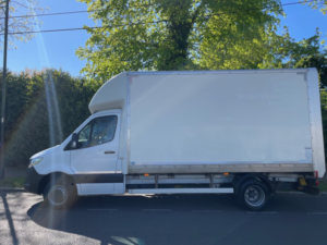 2020 Mercedes-Benz Sprinter 2.1 514 Cdi Twin Wheel Luton in White — image 6