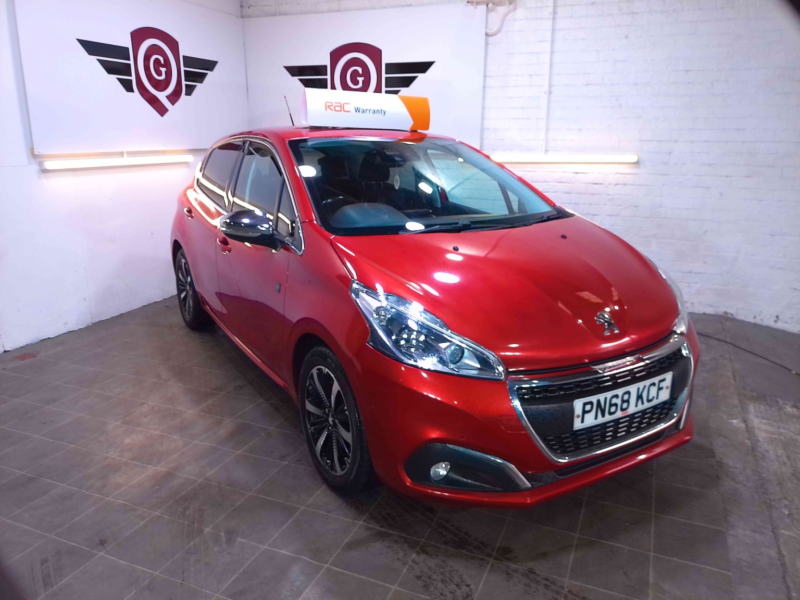 2019 Peugeot 208 1.2 Puretech Tech Edition in Red — image 1