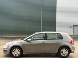 2014 Volkswagen Golf 1.6 Tdi Bluemotion Tech S Euro 5 (s/s) 5dr in Grey — image 5