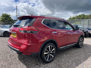 2019 Nissan X-Trail 1.7 Dci Tekna in Red — image 2