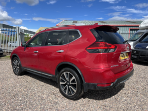 2019 Nissan X-Trail 1.7 Dci Tekna in Red — image 4