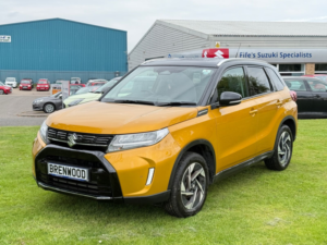 2025 Suzuki Vitara 1.4 Boosterjet Mhev Ultra SUV 5dr Petrol Hybrid Auto Euro 6 (s/s) (109 Ps) in Yellow — image 4