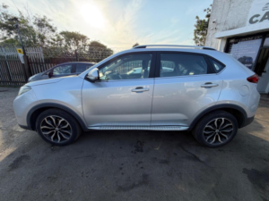 2017 MG Gs 1.5 Tgi Exclusive Dct Euro 6 (s/s) 5dr in Silver — image 4