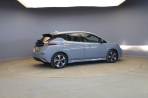 2022 Nissan Leaf 40kwh N-Connecta Auto 5dr in Grey — image 6