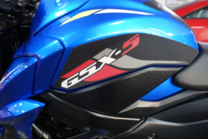 2020 Suzuki Gsx-S750 750 Naked Petrol Manual Euro 4 (114 Ps) in Blue — image 2