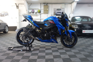 2020 Suzuki Gsx-S750 750 Naked Petrol Manual Euro 4 (114 Ps) in Blue — image 3