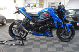 2020 Suzuki Gsx-S750 750 Naked Petrol Manual Euro 4 (114 Ps) in Blue — image 4