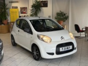 2011 Citroen C1 1.0 I Vtr in White — image 2