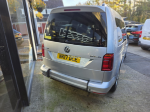 2017 Volkswagen Caddy 2.0 Tdi Bluemotion Tech in Silver — image 4