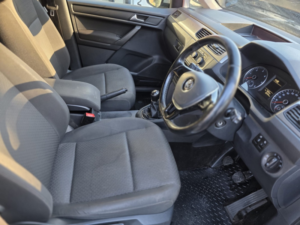 2017 Volkswagen Caddy 2.0 Tdi Bluemotion Tech in Silver — image 5