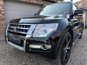 2016 Mitsubishi Shogun 3.2 Di-Dc Sg4 in Black — image 5
