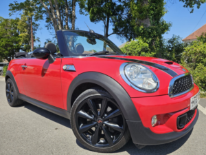 2015 MINI Convertible 1.6 Cooper S Convertible in Red — image 3