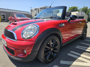 2015 MINI Convertible 1.6 Cooper S Convertible in Red — image 6