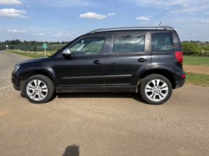 2016 Skoda Yeti 1.2 Tsi Se L in Black — image 3