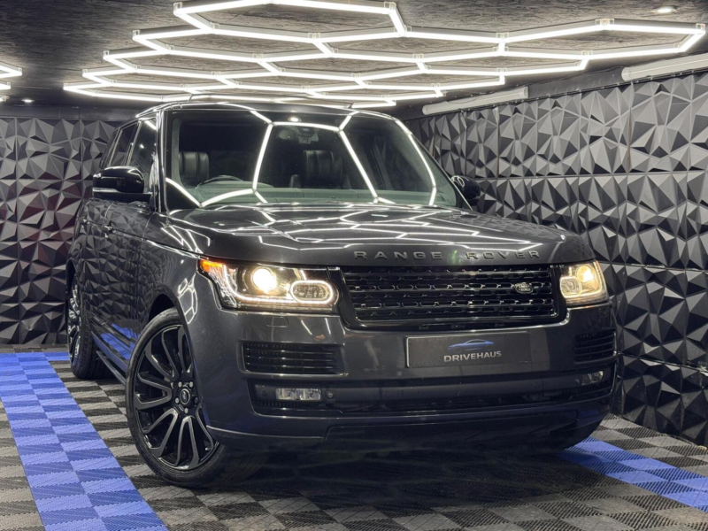 2013 Land Rover Range Rover 4.4 Sd V8 Vogue Se Auto 4WD Euro 5 5dr in Grey — image 1