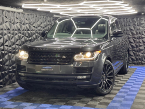 2013 Land Rover Range Rover 4.4 Sd V8 Vogue Se Auto 4WD Euro 5 5dr in Grey — image 4