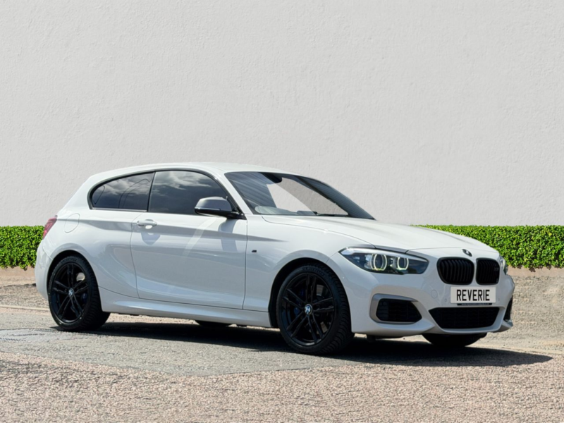 2019 BMW 1 Series 3.0 M140i Gpf Shadow Edition Hatchback 3dr Petrol Auto Euro 6 (s/s) (340 Ps) in White — image 1
