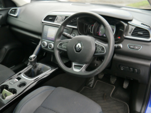 2019 Renault Kadjar 1.3 Tce S Edition SUV 5dr Petrol Manual Euro 6 (s/s) (140 Ps) in Blue — image 4