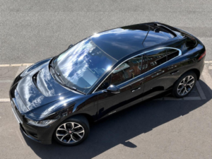 2020 Jaguar I-Pace 400 90kwh Hse Auto 4WD 5dr in Black — image 4