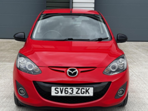2013 Mazda Mazda2 1.3 Venture Euro 5 5dr in Red — image 2