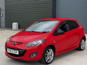 2013 Mazda Mazda2 1.3 Venture Euro 5 5dr in Red — image 3