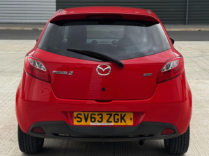 2013 Mazda Mazda2 1.3 Venture Euro 5 5dr in Red — image 6