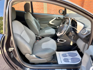 2011 Ford Ka 1.2 Zetec Euro 5 (s/s) 3dr in Black — image 4