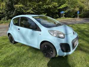 2014 Citroen C1 1.0 I Vt in Blue — image 2