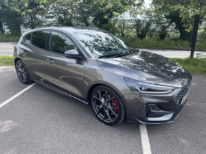 2023 Ford Focus 2.3 Focus St 5 Door 2.3l Ecoboost 280ps Fwd 6 Speed Manual in Grey — image 3