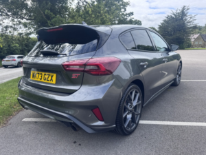 2023 Ford Focus 2.3 Focus St 5 Door 2.3l Ecoboost 280ps Fwd 6 Speed Manual in Grey — image 5