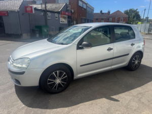 2006 Volkswagen Golf 1.6 Fsi S 5dr in Silver — image 3