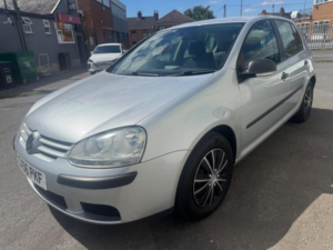 2006 Volkswagen Golf 1.6 Fsi S 5dr in Silver — image 5