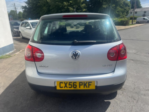 2006 Volkswagen Golf 1.6 Fsi S 5dr in Silver — image 6