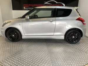 2015 Suzuki Swift 1.6 Sport in Silver — image 5