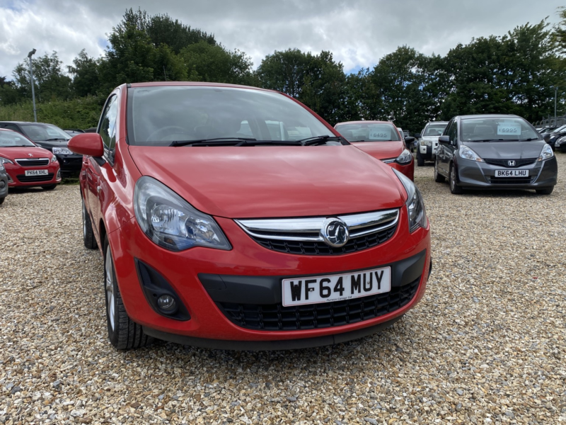 2014 Vauxhall Corsa 1.2 16v Excite in Red — image 1