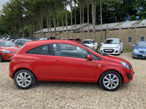 2014 Vauxhall Corsa 1.2 16v Excite in Red — image 2