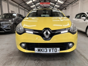 2013 Renault Clio 1.2 16v Dynamique Medianav in Yellow — image 5
