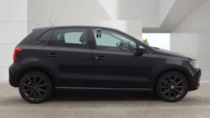 2016 Volkswagen Polo 1.2 Tsi Bluemotion Tech Se Design in Black — image 5