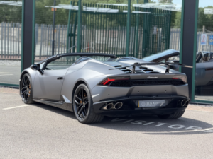 2017 Lamborghini Huracan 5.2 V10 Lp 610-4 in Grey — image 2