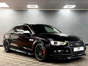 2014 Audi S3 2.0 Tfsi S Tronic Quattro Euro 6 (s/s) 4dr in Panther Black Crystal Effect — image 4