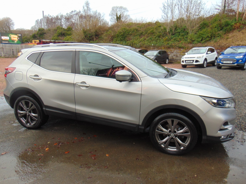 2018 Nissan Qashqai 1.2 Dig-T N-Connecta * Mot June 2027 * Lez Compliant * Finance Available * Free 6 Months Warrant in Silver — image 1