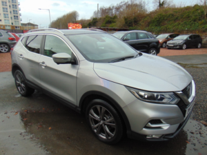 2018 Nissan Qashqai 1.2 Dig-T N-Connecta * Mot June 2027 * Lez Compliant * Finance Available * Free 6 Months Warrant in Silver — image 3